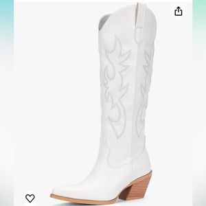 WHITE COWGIRL BOOTS
